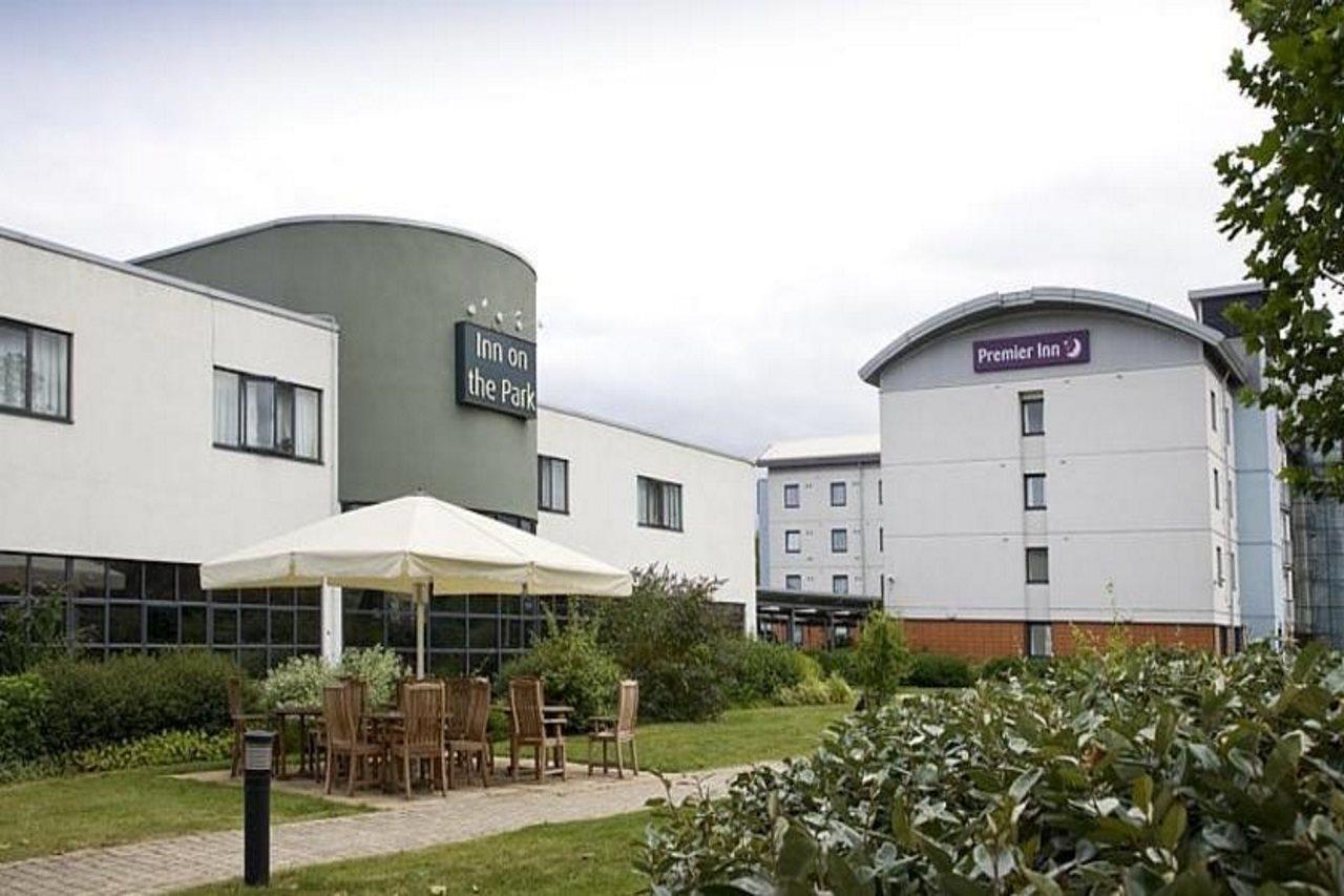 Premier Inn London Енфілд Екстер'єр фото