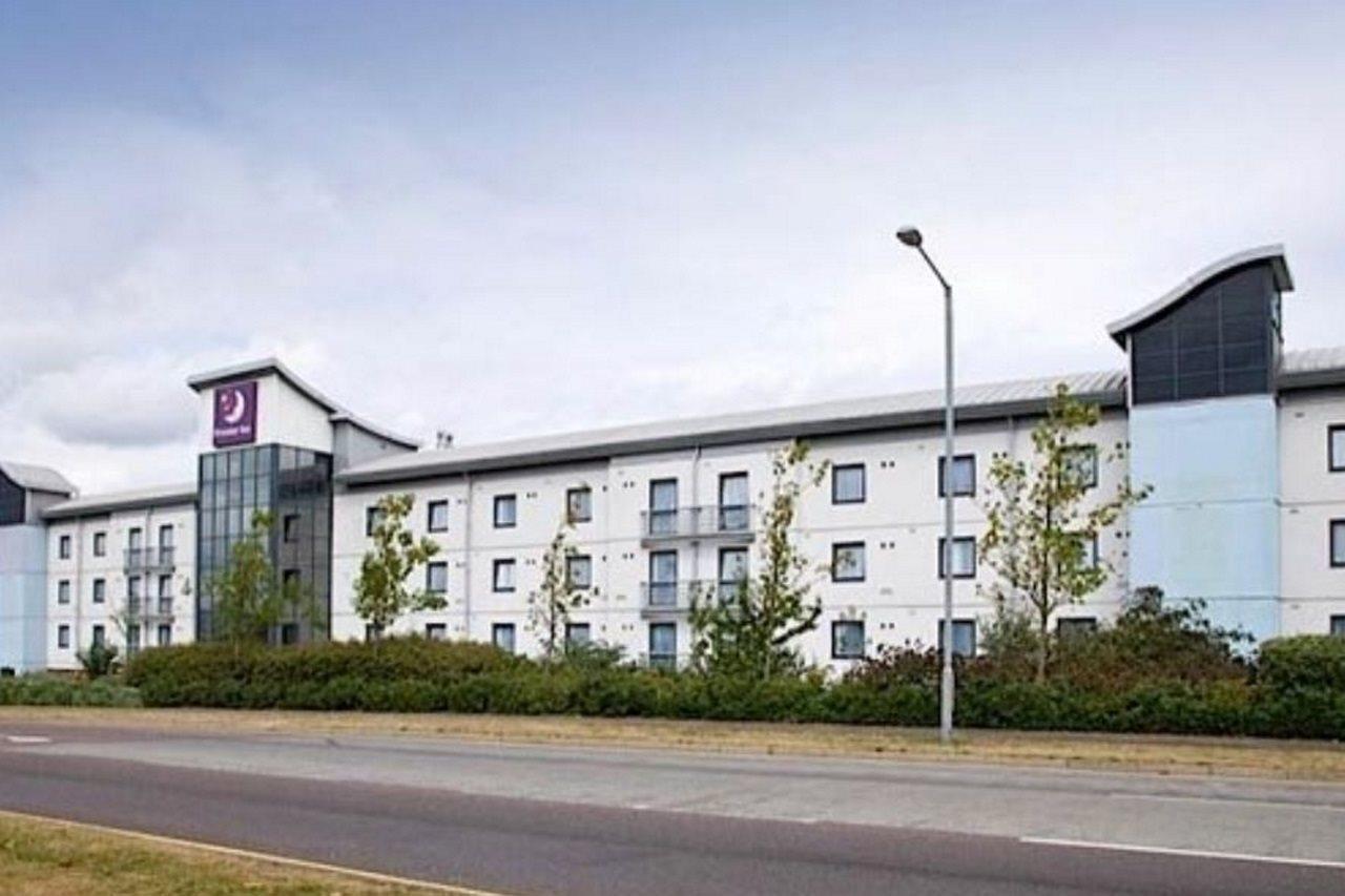 Premier Inn London Енфілд Екстер'єр фото