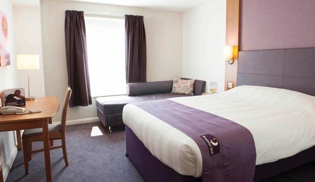 Premier Inn London Енфілд Екстер'єр фото